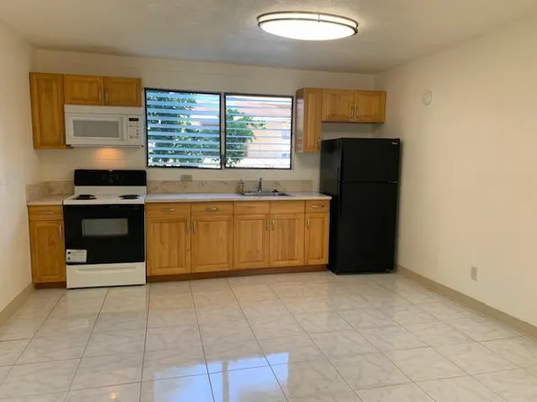3473 Aliamanu St #A, Honolulu, HI 96818