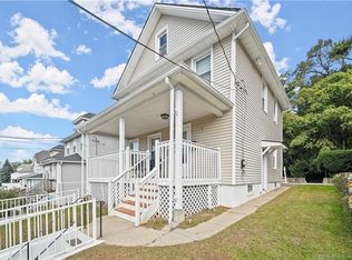 18 Lincoln Ave, Norwalk, CT 06854