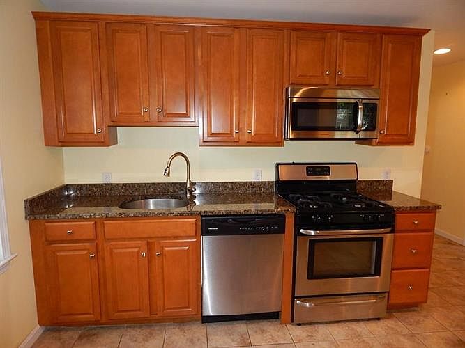 1st image of 84 N Central St #1
