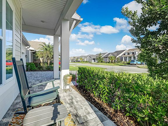 3rd image of 10928 AVENTURA Drive
