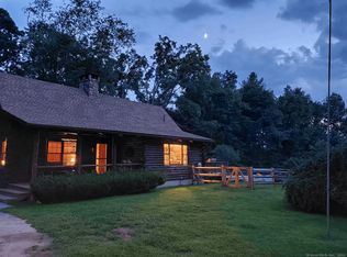 61 Old Turnpike Rd, Canaan, CT 06018