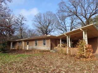 109 Mustang Blvd, Hughes Springs, TX 75656
