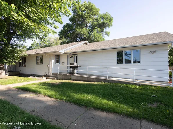 5 5th St E, Dickinson, ND 58601