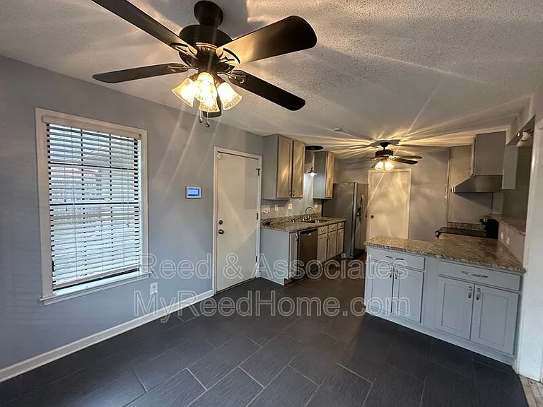 3115 Santa Valley St — Photo 5