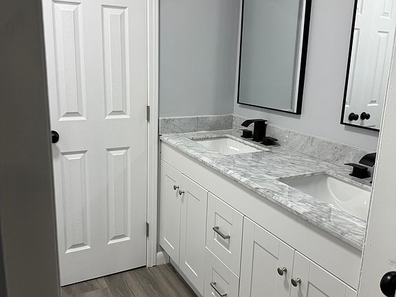 4th image of 4177 Windermere Dr