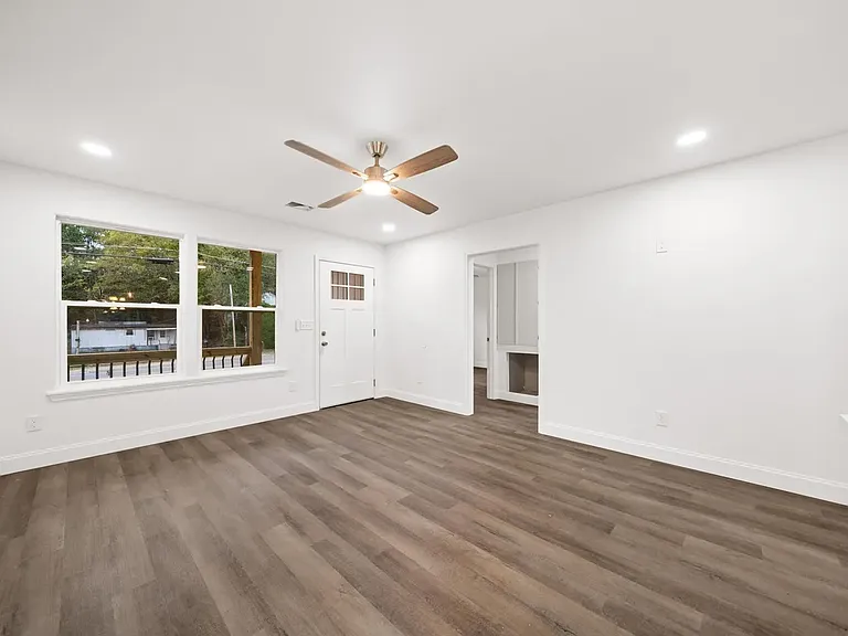 331 Crescent Ave — Photo 14