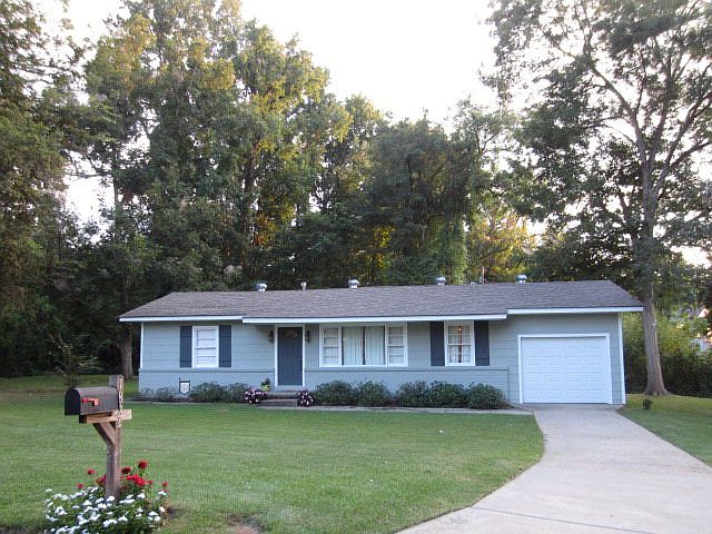 1st image of 1824 Skipland Dr