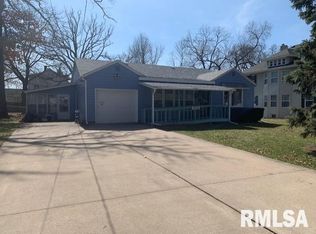 2706 16th Ave, Rock Island, IL 61201