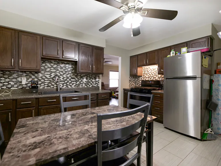 Longwood Dr — Photo 1