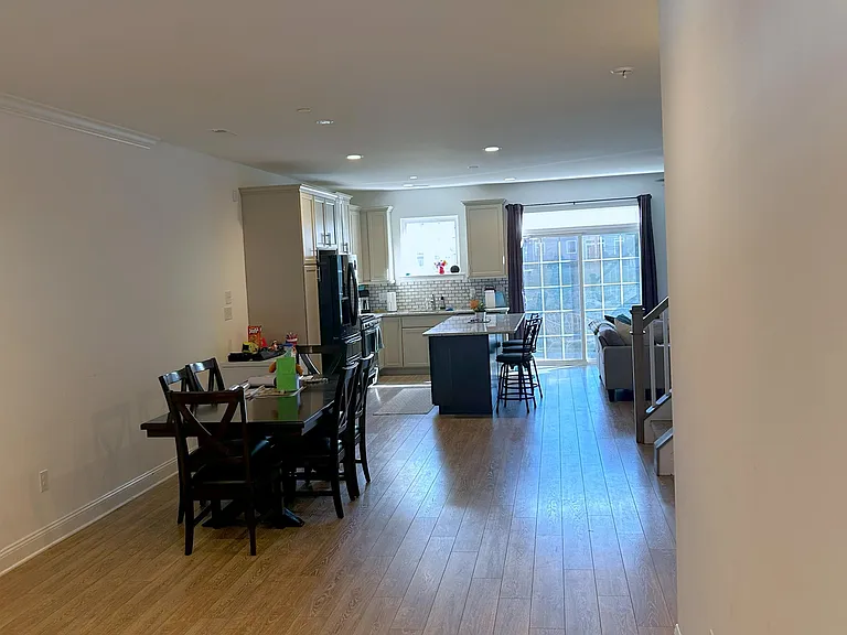 16760 River View Cir — Photo 3