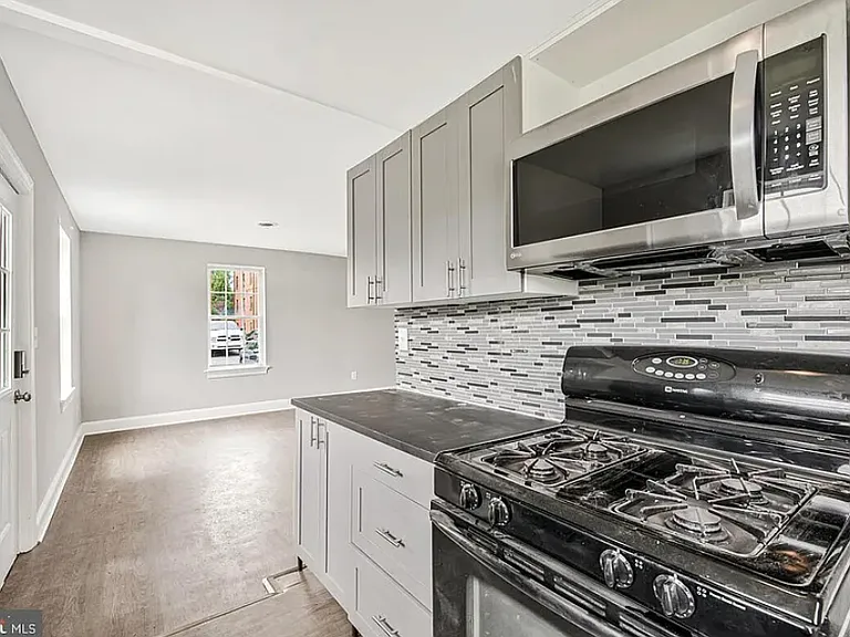 7508 Columbia Ave — Photo 10