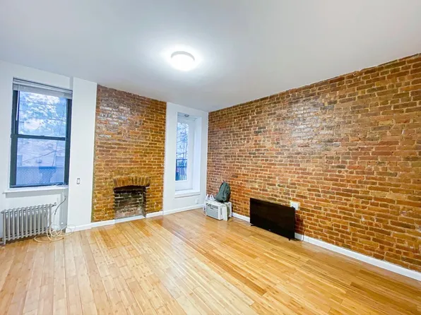 454 West 47th Street image 1 of 15