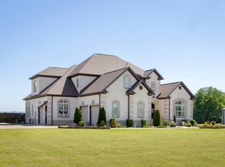 5094 6th St E, Leighton, AL 35646