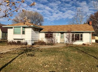 917 E 7th Ave, Redfield, SD 57469