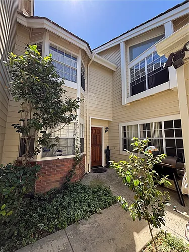 451 Medford Ct #102 Photo 1