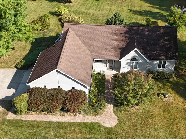 2843 N Branch Rd, North Branch, MI 48461