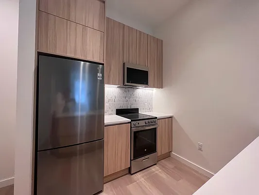 Rented by MLB ESTATES LLC | media 36