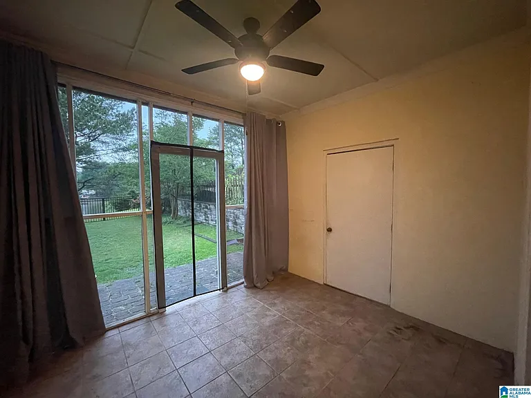 681 Treymoor Dr — Photo 8