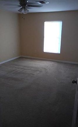 5th image of 3900 NE 16th Pl