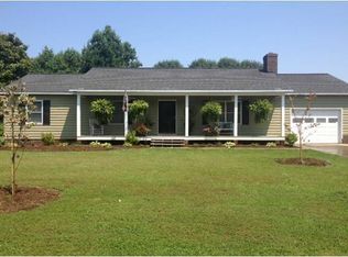 4874 Maggie Dr, Hickory, NC 28602