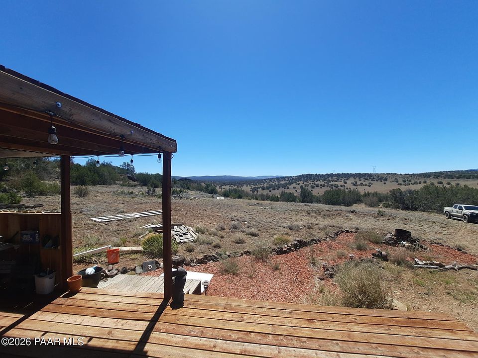 16th image of 1309 W Badger Flats Rd