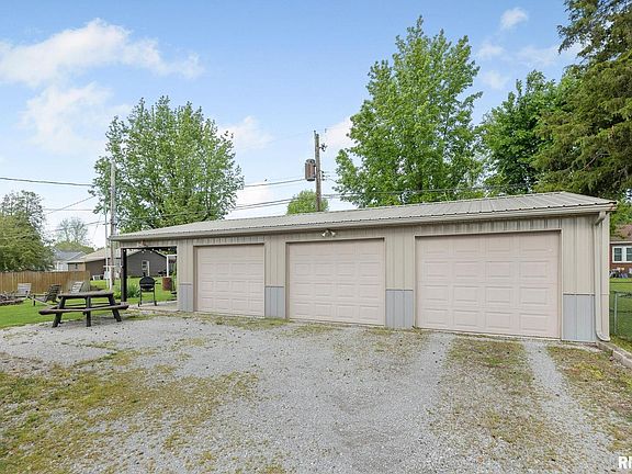 4th image of 109 Panther Dr