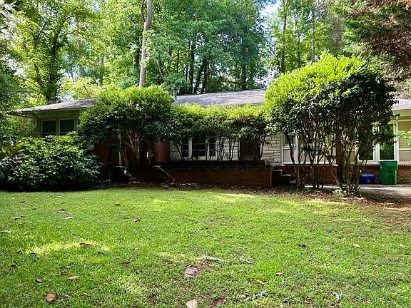 4th image of 2561 Midway Rd