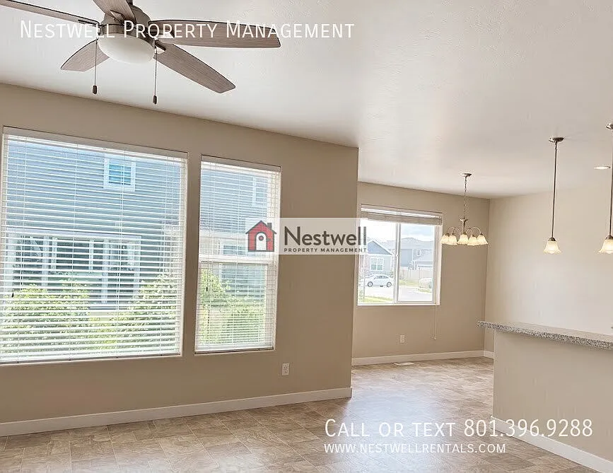 Amazing 4-bed townhome in Herriman! — Photo 4