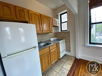 Rented by Realty 2000 Corp