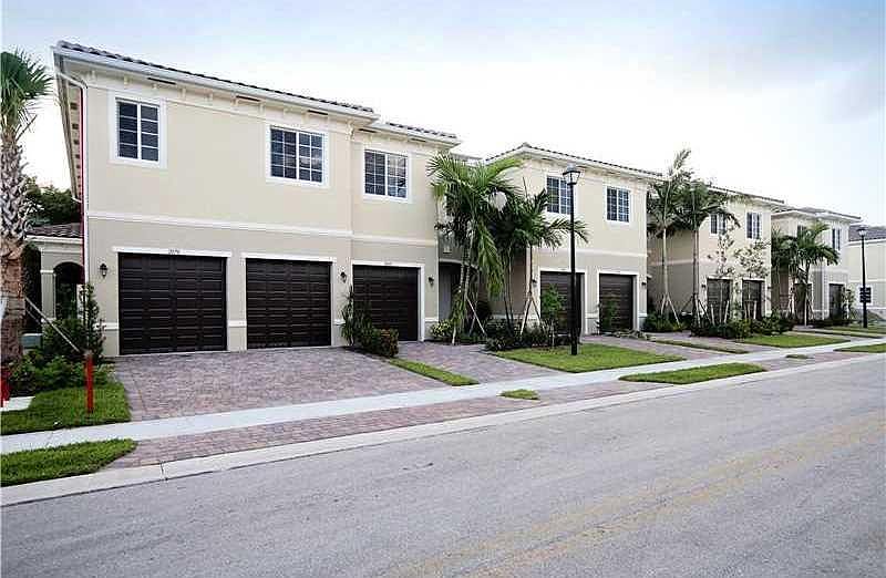 1st image of 2716 SW 81st Ter