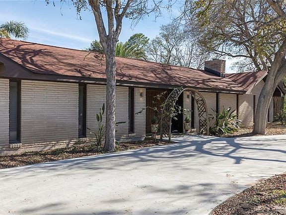 2nd image of 10864 N Glasscock Rd