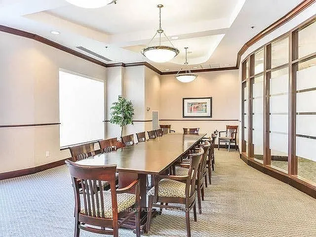 2111 Lake Shore Blvd W #814 — Photo 27
