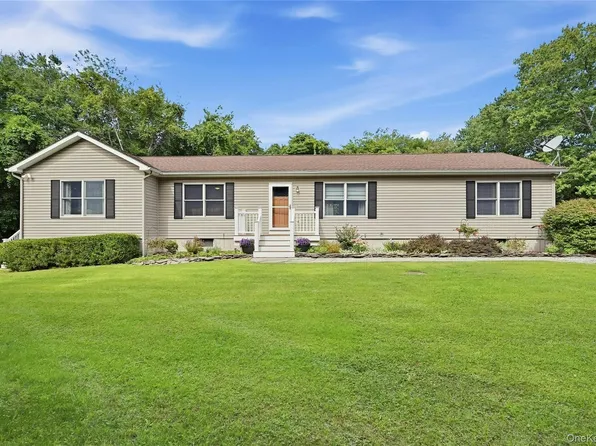 61341 Route 25, Southold, NY 11971