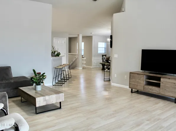 6518 White Blossom Cir #27D, Jacksonville, FL 32258