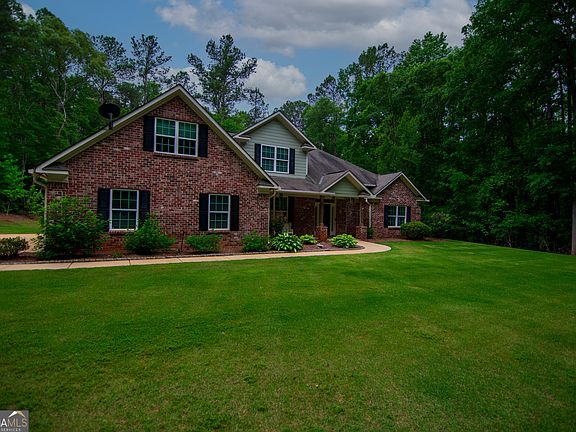 3rd image of 3337 Lower Blue Springs Rd