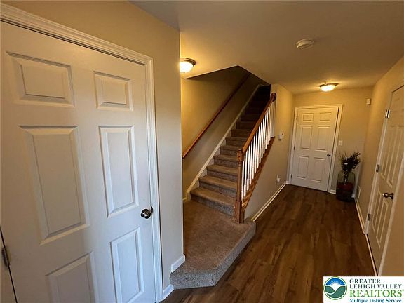 4th image of 2290 Rising Hill Rd