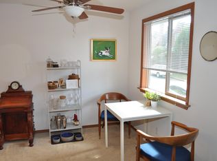 4210 SW Hinds St APT 1, Seattle, WA 98116