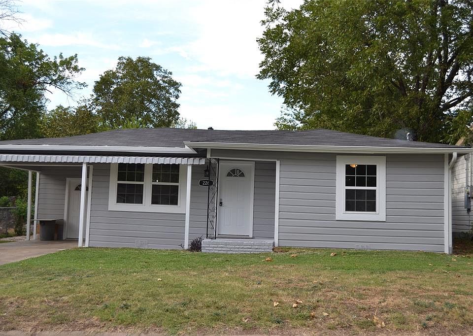 1st image of 226 E College Ave