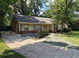 408 Glade Park Dr, Montgomery, AL 36109