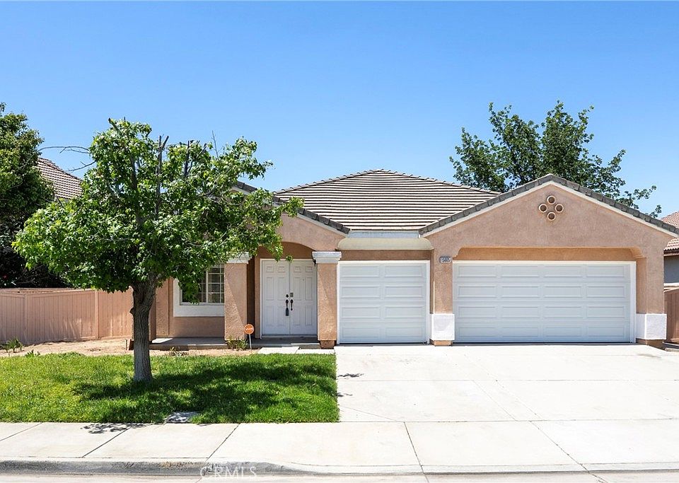 1st image of 15605 Jacara Ln