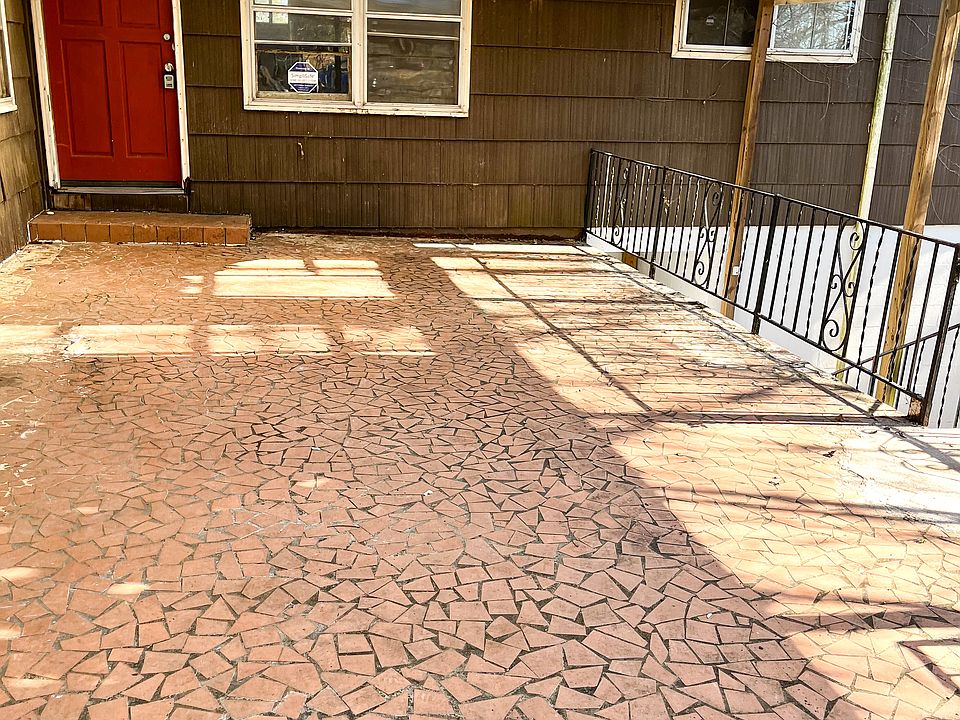 1st image of 1605 E 32nd St #B