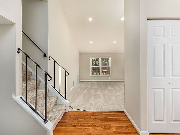 3rd image of 13422 Parcher Ave