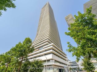 20 Shore Breeze Dr #312, Toronto, ON M8V0C7