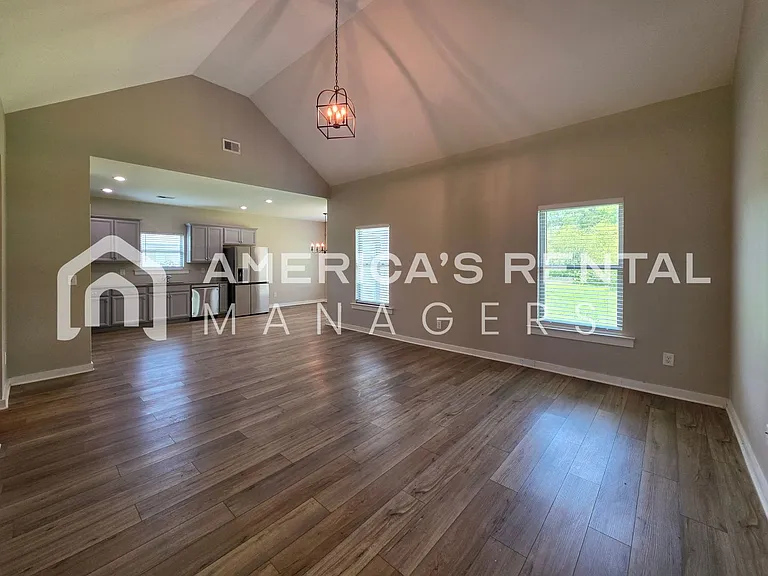 41 Whithall Cir — Photo 9