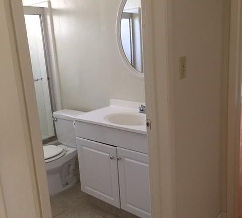 5th image of 1109 S Sherbourne Dr APT 102