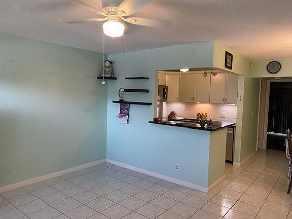 4th image of 24 Kingswood E #24-B