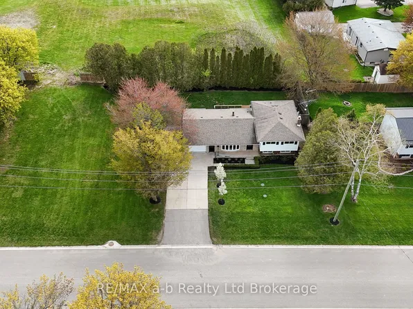 21 Peggy Ave, Mount Elgin, ON N0J 1N0