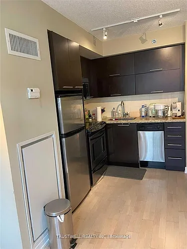 21 Nelson St #519 Photo 1