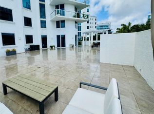 3030 NE 188th St APT 302, Miami, FL 33180