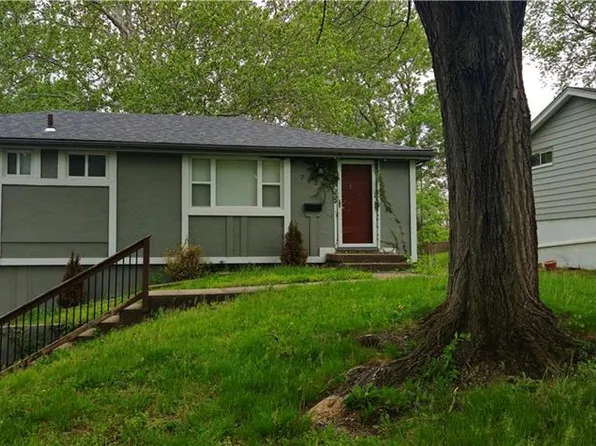7024 N Pennsylvania Ave, Kansas City, MO 64118